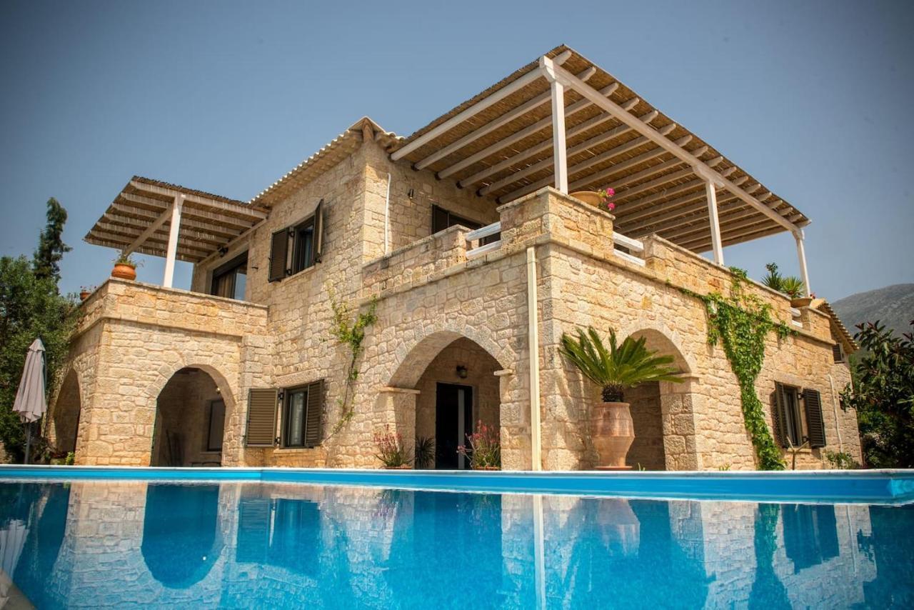 Magnificent, Authentic Private Villa And The Guest House Kardhamili Bagian luar foto