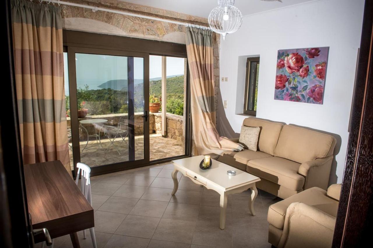 Magnificent, Authentic Private Villa And The Guest House Kardhamili Bagian luar foto