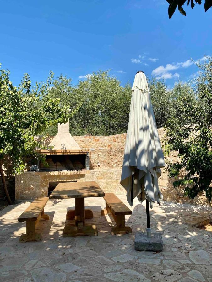 Magnificent, Authentic Private Villa And The Guest House Kardhamili Bagian luar foto