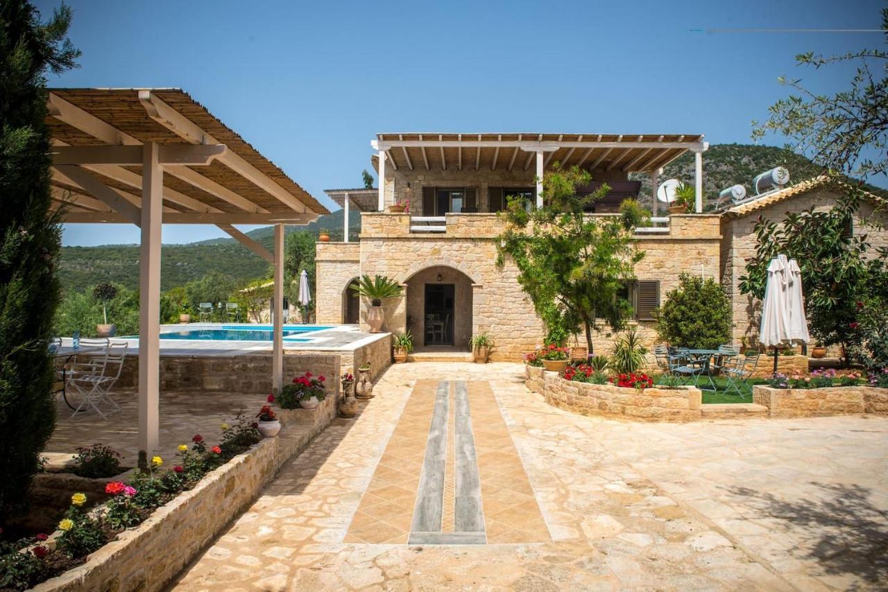 Magnificent, Authentic Private Villa And The Guest House Kardhamili Bagian luar foto