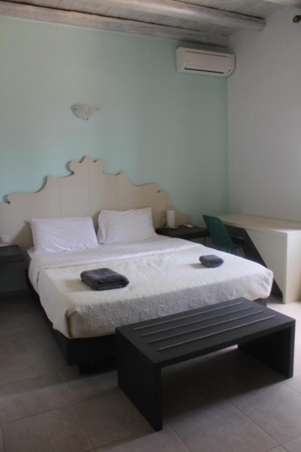 Magnificent, Authentic Private Villa And The Guest House Kardhamili Bagian luar foto